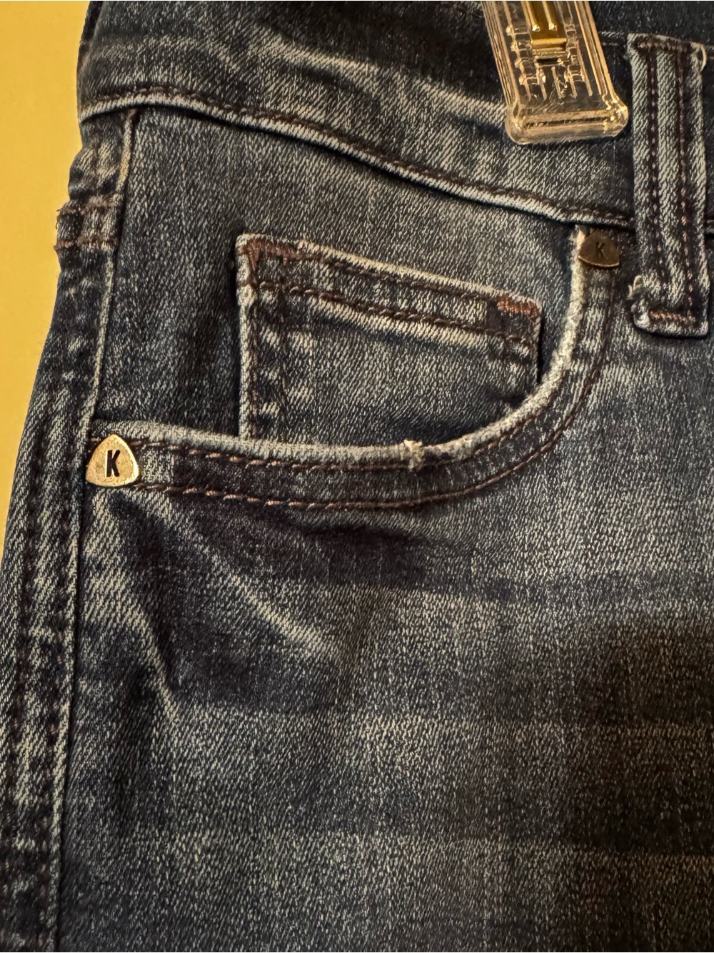 KUT from the Kloth Fab AB Baby Bootcut Jeans Dark Wash Stretch Denim Sz 8 - Picture 3 of 10